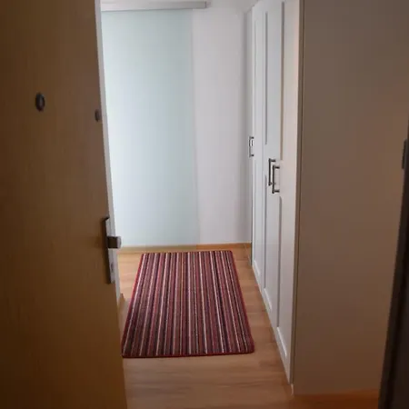 Oskar Apartment *